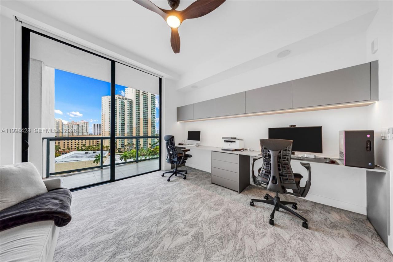 3300 NE 188th St, Unit 812, Aventura, FL 33180 Photo