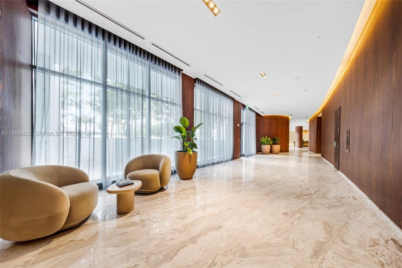 3300 NE 188th St, Unit 812, Aventura, FL 33180 Photo