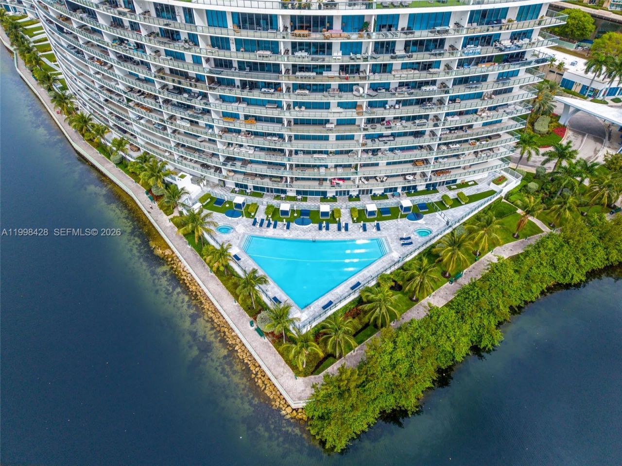 3300 NE 188th St, Unit 812, Aventura, FL 33180 Photo