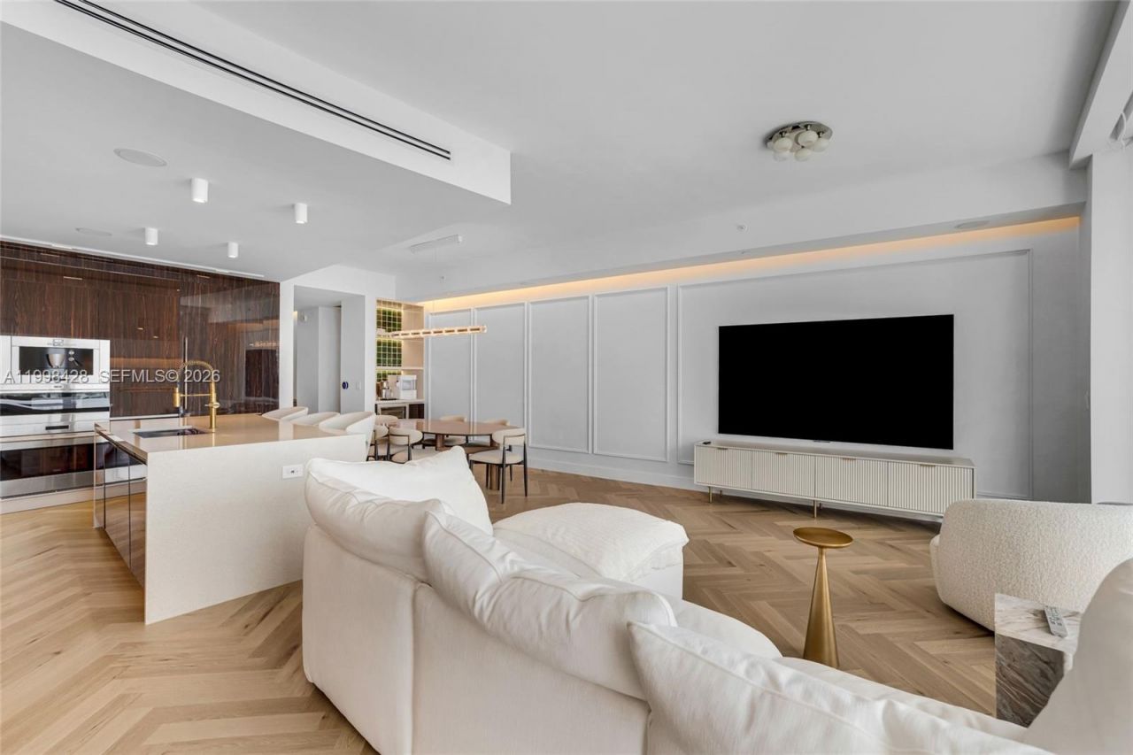 3300 NE 188th St, Unit 812, Aventura, FL 33180 Photo