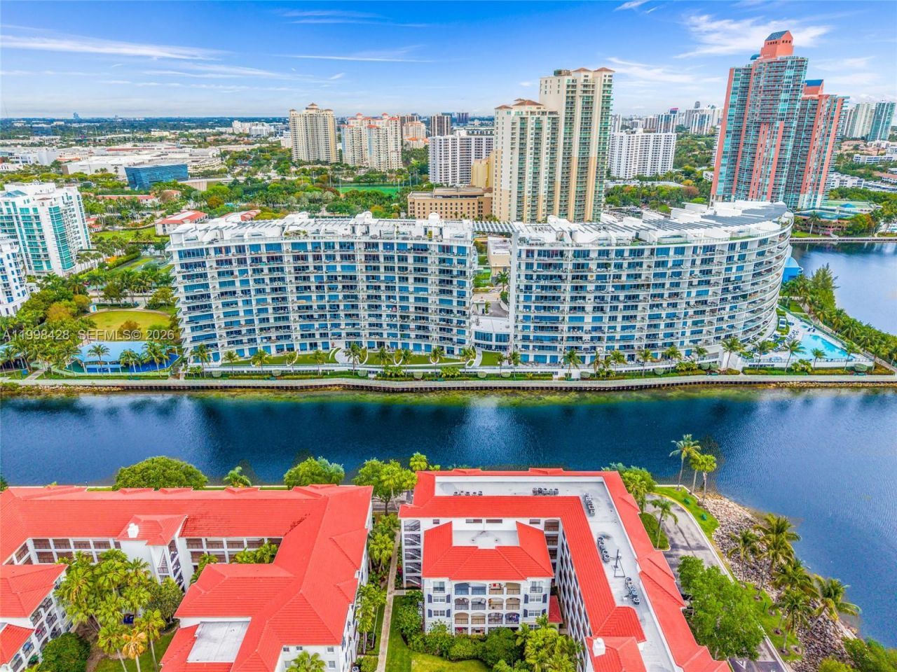 3300 NE 188th St, Unit 812, Aventura, FL 33180 Photo