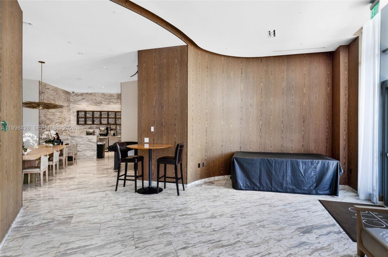 3300 NE 188th St, Unit 812, Aventura, FL 33180 Photo