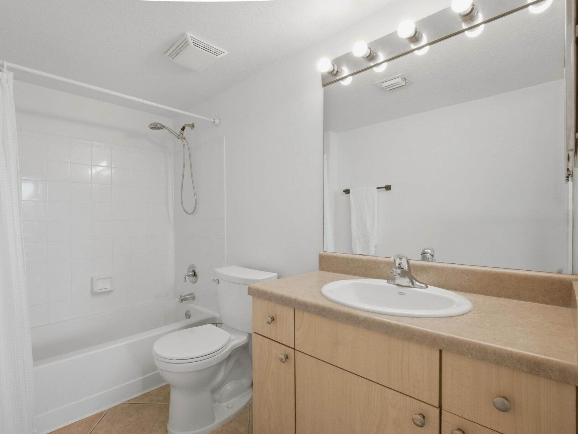 316 Villa Circle, Boynton Beach, FL 33435 Photo