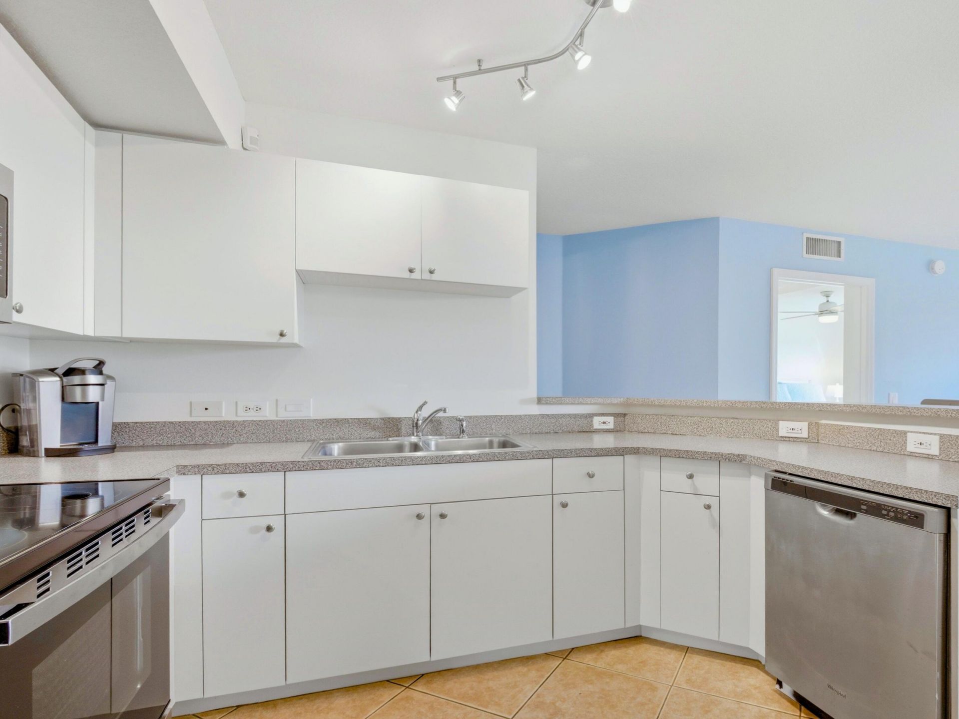 316 Villa Circle, Boynton Beach, FL 33435 Photo