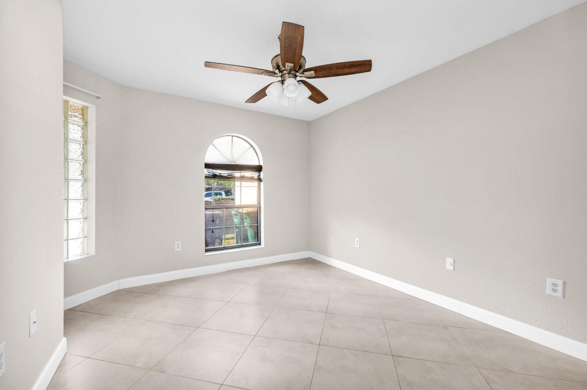 9665 NW 76th Court, Tamarac, FL 33321 Photo