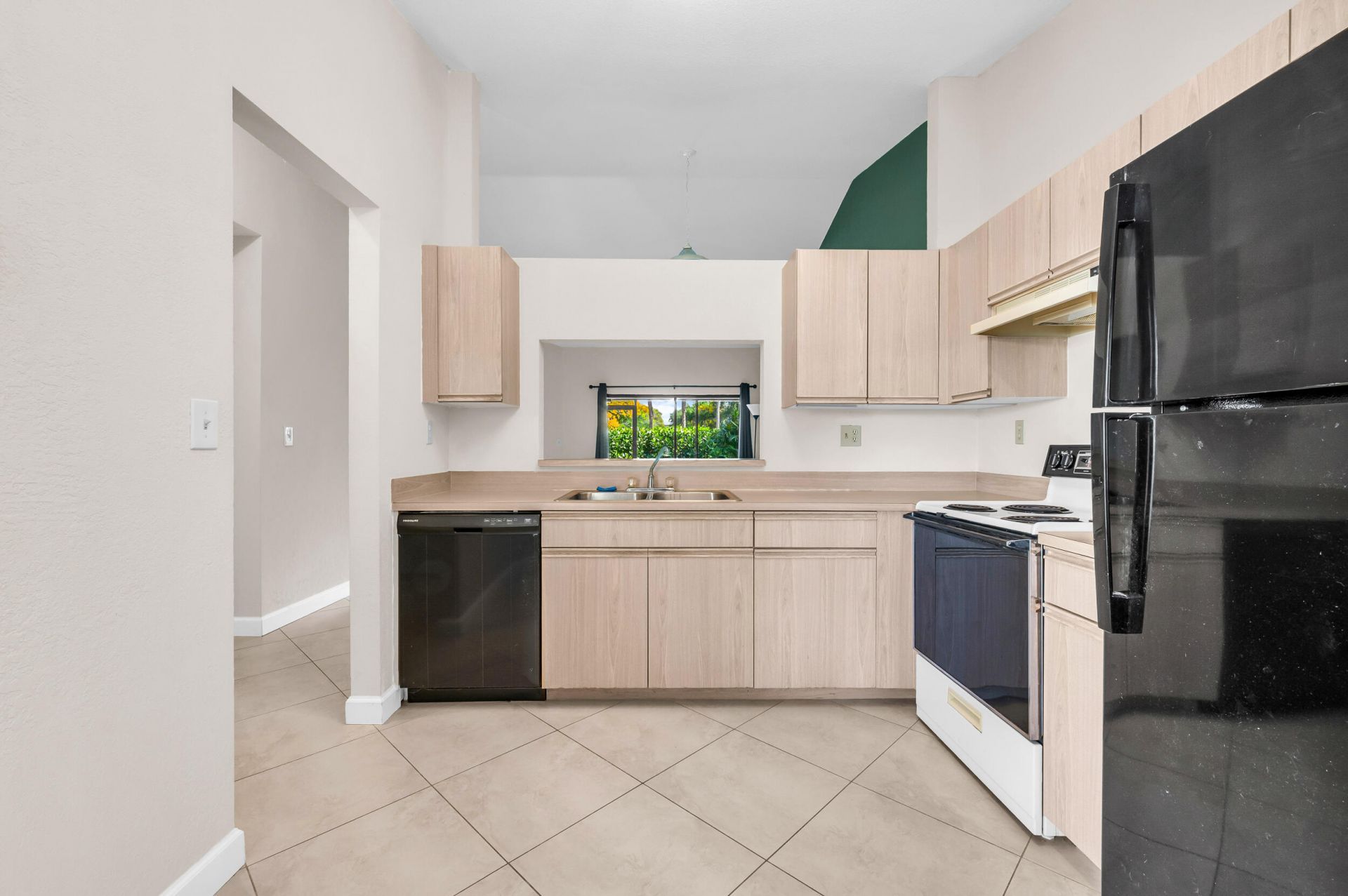 9665 NW 76th Court, Tamarac, FL 33321 Photo