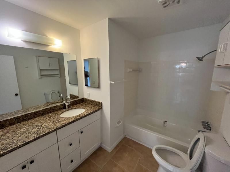 1438 SE Larkwood Circle, Port Saint Lucie, FL 34952 Photo