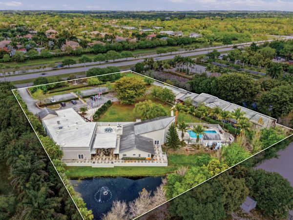 2950 S Flamingo Road, Davie, FL 00000