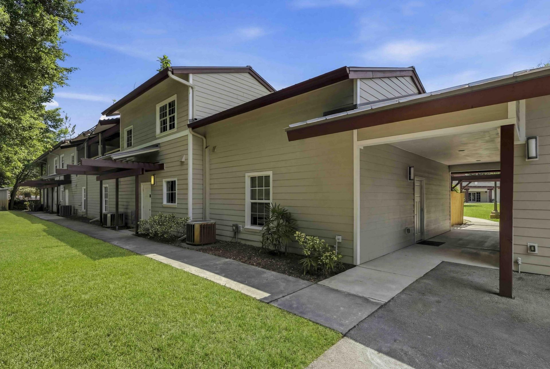 2950 S Flamingo Road, Davie, FL 00000 Photo