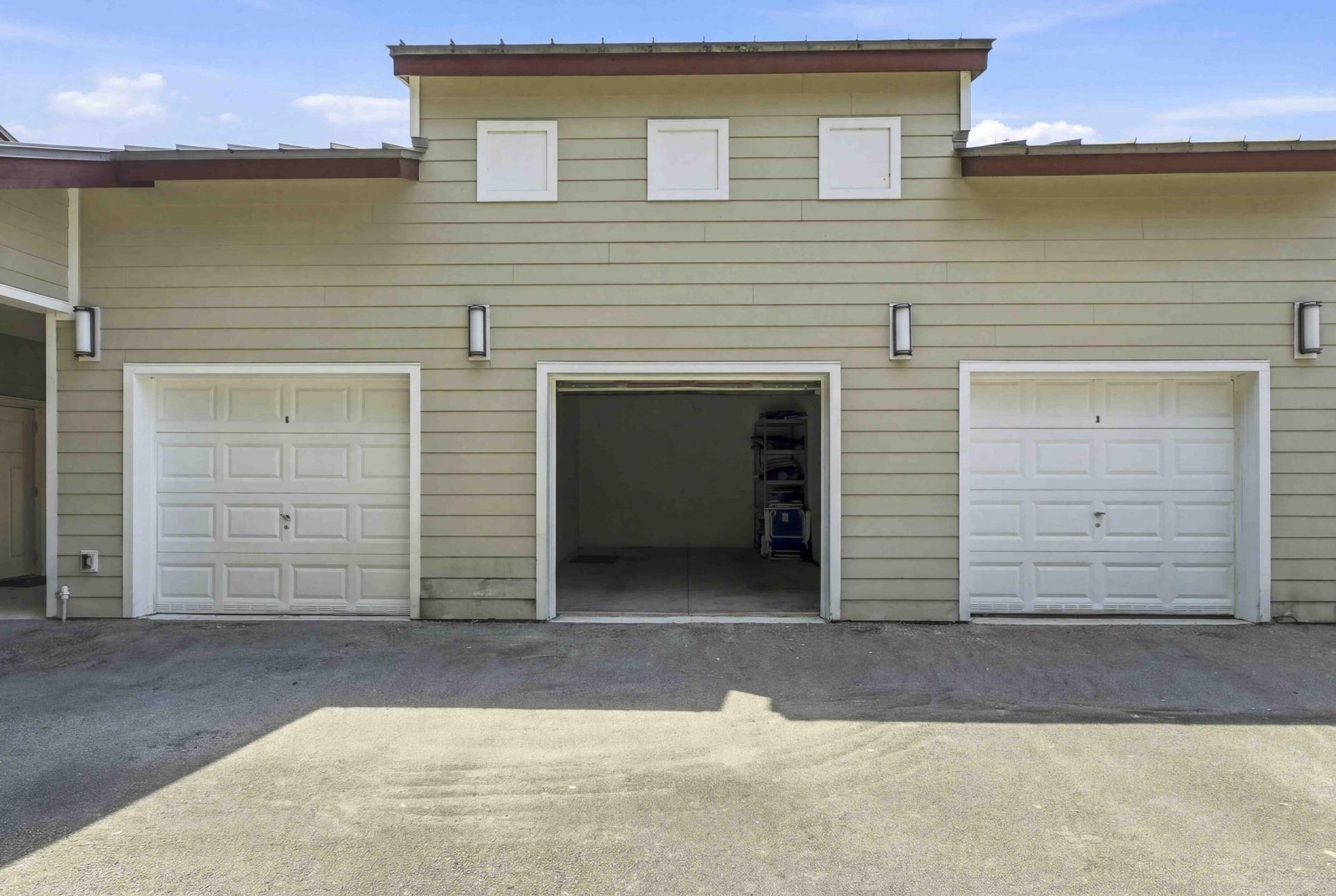 2950 S Flamingo Road, Davie, FL 00000 Photo