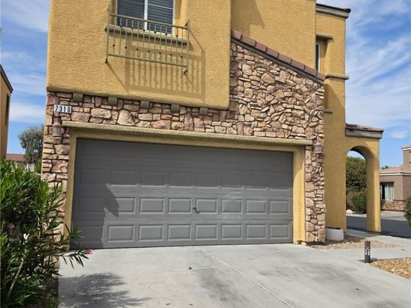 7310 Rocky Gorge Court, Las Vegas, NV 89113