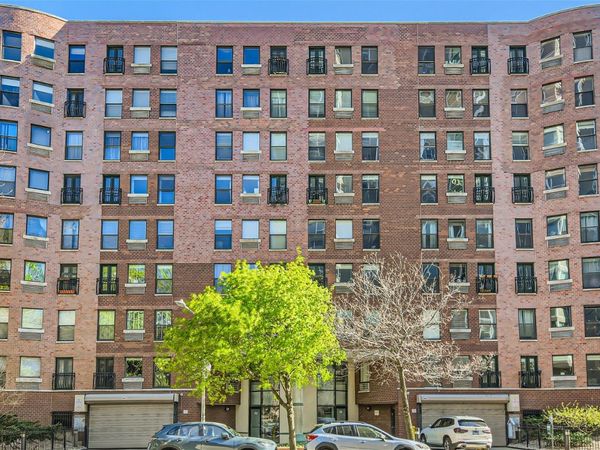 711 W Gordon Terrace, Unit 701, Chicago, IL 60613