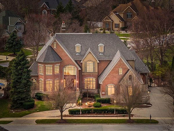 10224 Cherrywood Lane, Munster, IN 46321