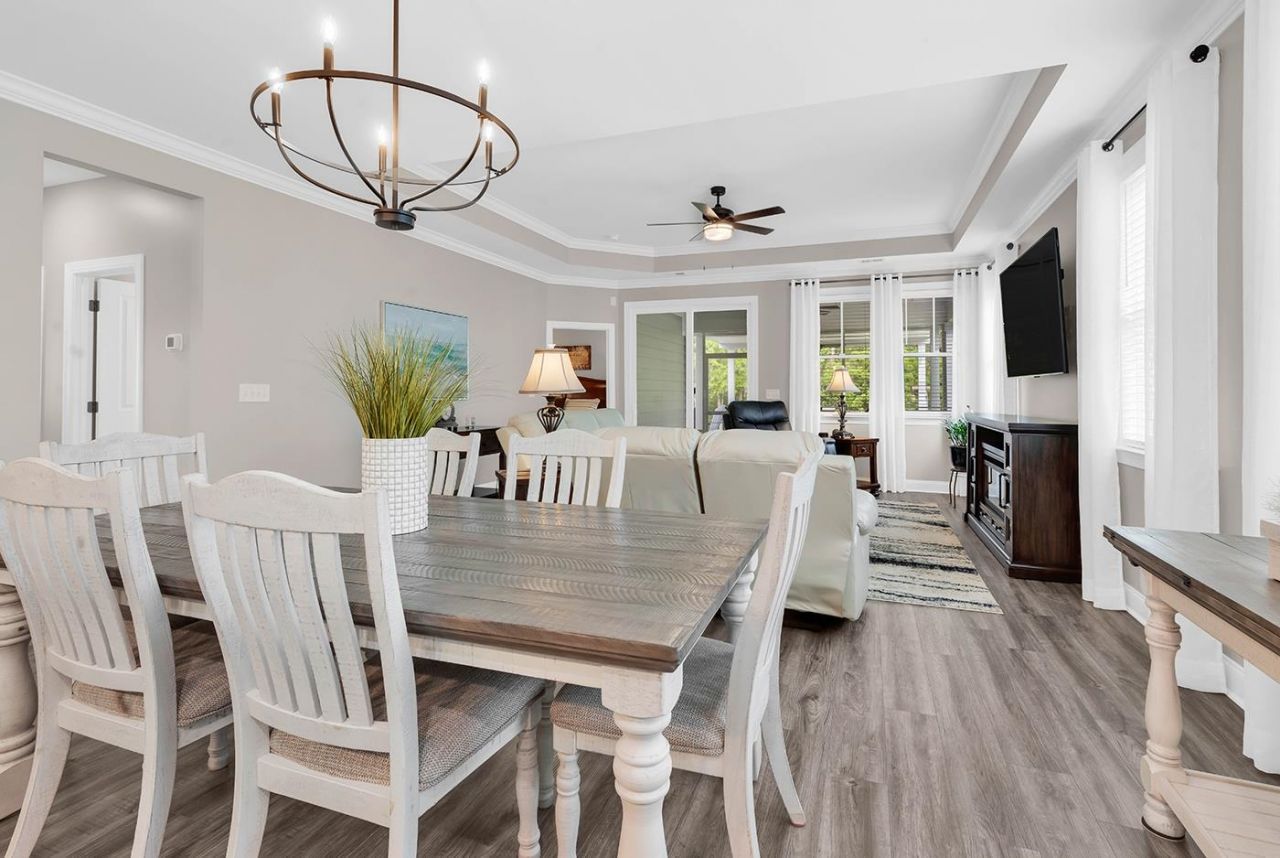 122 Caroline Ct. Photo 9