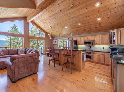 434 Beaver Street, Kings Beach, CA 96143 Photo