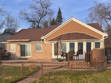 560 Black Oaks Trail, Howell, MI 48843