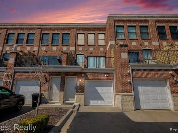 218 Mill Street, Rochester, MI 48307