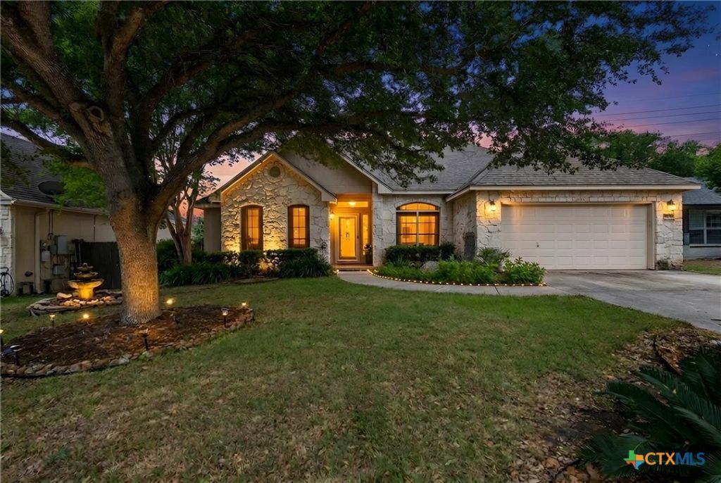 2072 Stonehaven, New Braunfels, TX 78130 Main Photo