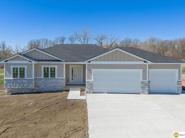 606 Harvest Hills Drive , Woodbine, IA 51579