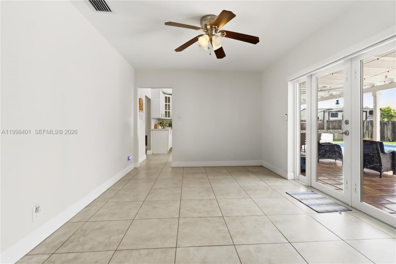 19911 SW 84th Ave, Cutler Bay, FL 33189 Photo