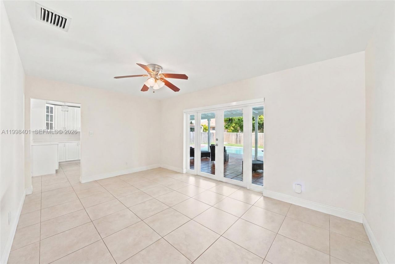19911 SW 84th Ave, Cutler Bay, FL 33189 Photo