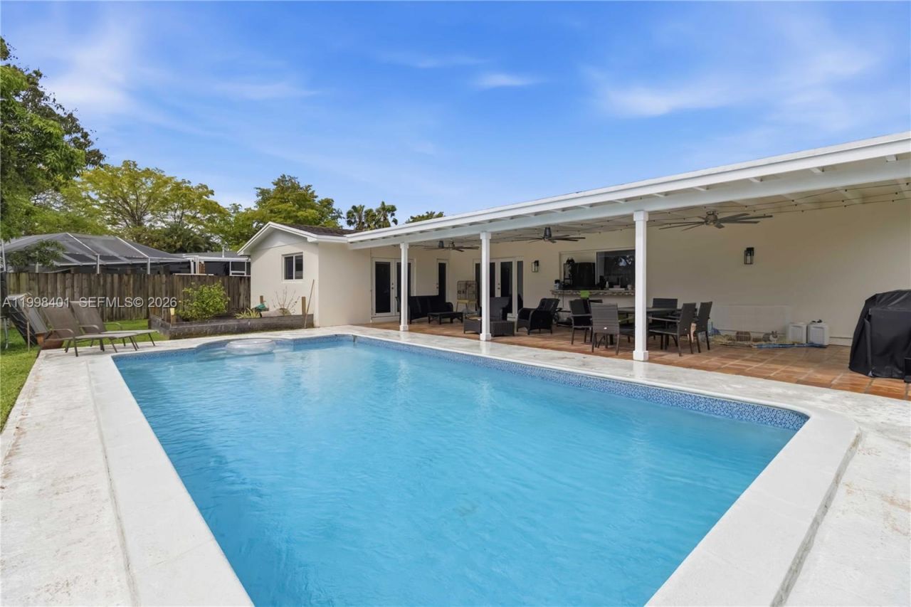 19911 SW 84th Ave, Cutler Bay, FL 33189 Photo