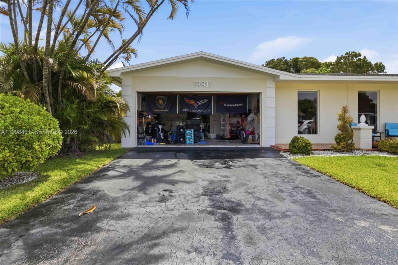 19911 SW 84th Ave, Cutler Bay, FL 33189 Photo