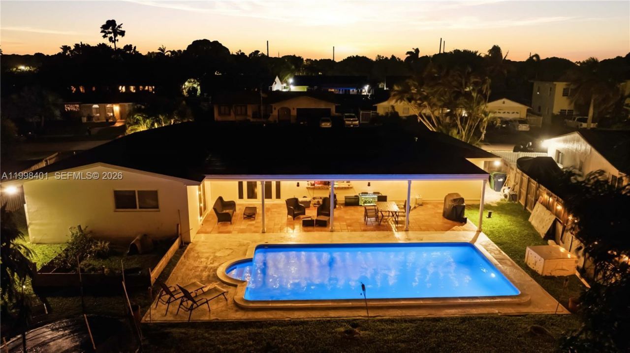 19911 SW 84th Ave, Cutler Bay, FL 33189 Photo