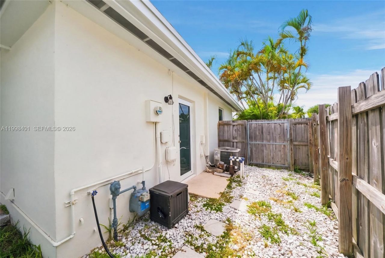 19911 SW 84th Ave, Cutler Bay, FL 33189 Photo
