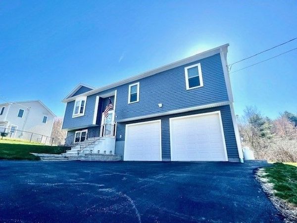 4 Valley View Dr, Spencer, MA 01562