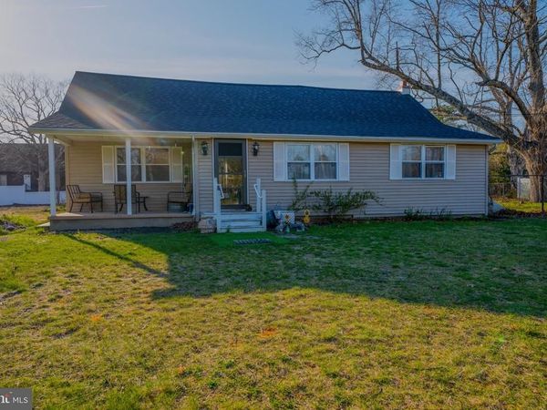 111 CAINS MILL ROAD, WILLIAMSTOWN, NJ 08094