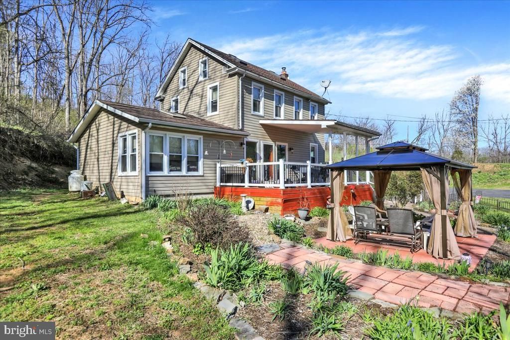 166 ARBORETUM ROAD , BERNVILLE, PA 19506