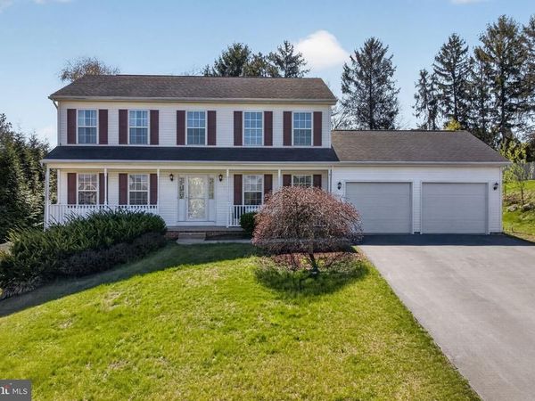 212 SUNSET CIRCLE, RED LION, PA 17356