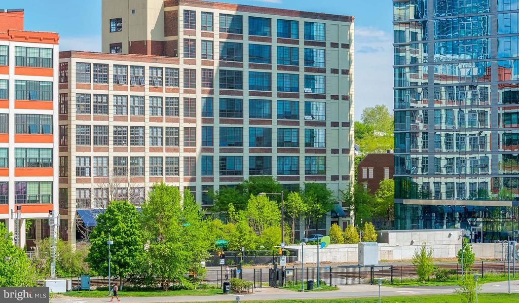 2300 Walnut Street, Unit 423, Philadelphia, PA 19103 Main Photo