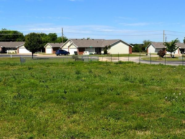 208 Preston Circle, Mabank, TX 75147