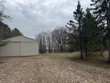 L1 Crescent Road, Harris, MN 55032