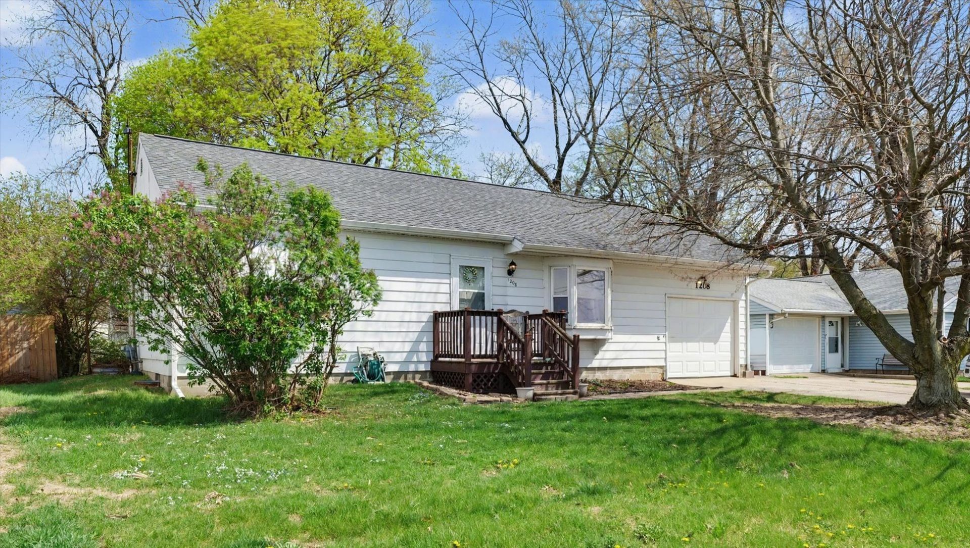 1208 S Duncan Road, Champaign, IL 61821 Main Photo