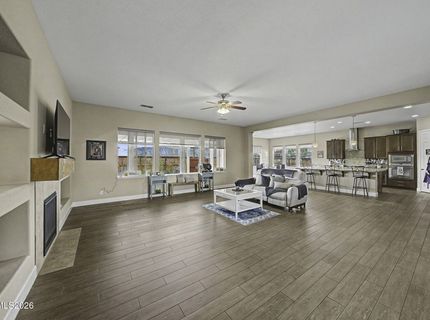 11725 Paradise View Drive, Sparks, NV 89441 Photo