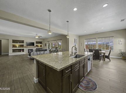 11725 Paradise View Drive, Sparks, NV 89441 Photo