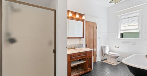 2501 N St, Sacramento, CA 95816 Photo