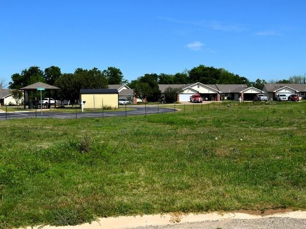 206 Preston Circle, Mabank, TX 75147