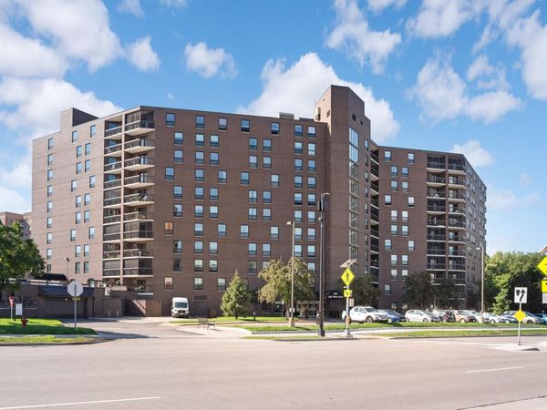 6615 Lake Shore Drive S, Unit 705, Richfield, MN 55423