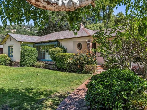 4010 Reinhardt Dr, Oakland, CA 94619