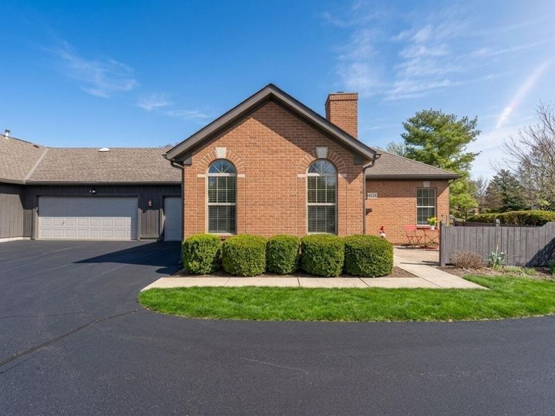 2679 Trottersway Drive, Columbus, OH 43235 Photo 3