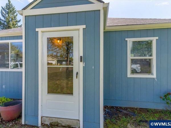 465 SW Oakdale Av, Dallas, OR 97338