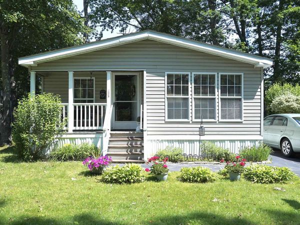 132A Robin Hood Drive, Exeter, NH 03833