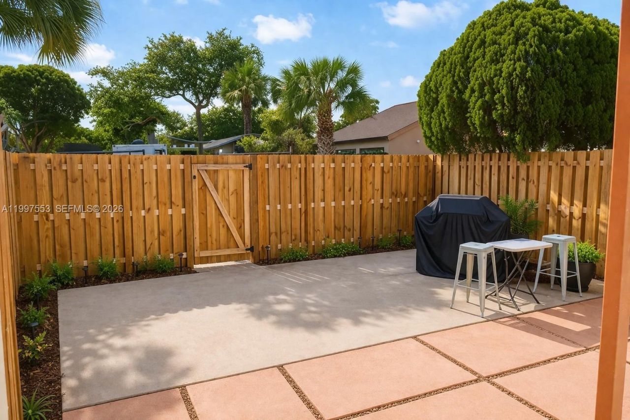 1717 NW 72nd Ave , Unit 67, Plantation, FL 33313 Photo