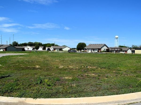 204 Preston Circle, Mabank, TX 75147
