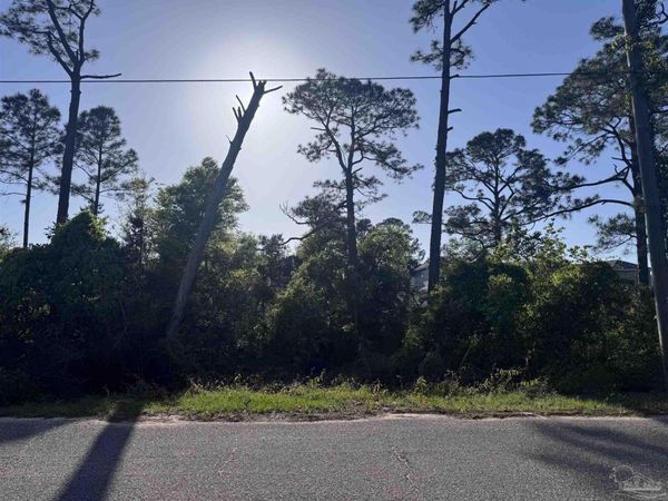 5419 Plateau Rd, Pensacola, FL 32507