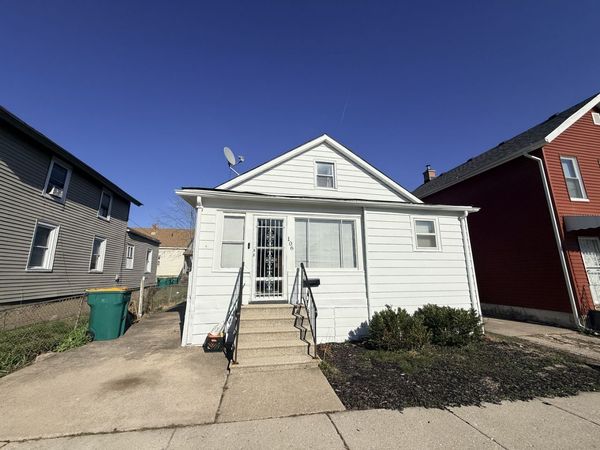 106 S Joliet Street W, Joliet, IL 60436